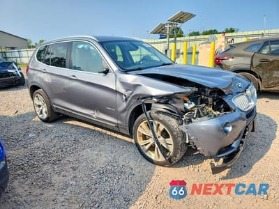Czwarte zdjęcie samochodu z boku: 2011 BMW X3 XDRIVE35I VIN:5UXWX7C56BL730775 - miniatura