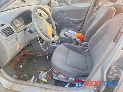 Zdjęcie 7 z 12 samochodu: 2003 KIA RIO CINCO VIN:KNADC165936131590 - miniatura