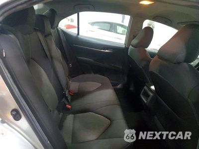 Zdjęcie 10 z 12 samochodu: 2018 TOYOTA CAMRY LE VIN:4T1B11HK0JU089088 - miniatura