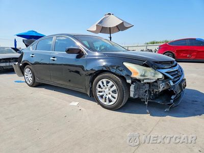 Czwarte zdjęcie samochodu z boku: 2015 NISSAN ALTIMA 2.5 S VIN:1N4AL3AP3FN339121 - miniatura