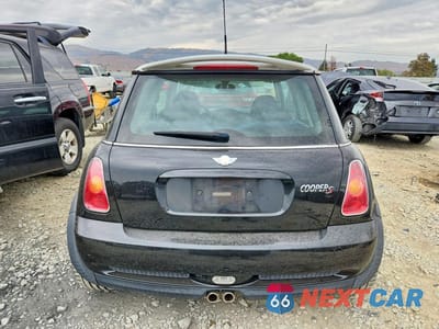 Zdjęcie 6 z 12 samochodu: 2003 MINI COOPER S VIN:WMWRE33433TD60732 - miniatura