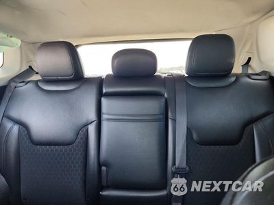 Zdjęcie 10 z 13 samochodu: 2019 JEEP COMPASS LATITUDE VIN:3C4NJCBB6KT726616 - miniatura