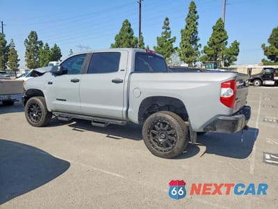 Drugie zdjęcie samochodu z przodu: 2019 TOYOTA TUNDRA SR5 VIN:5TFDY5F18KX849195 - miniatura