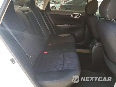 Zdjęcie 10 z 12 samochodu: 2019 NISSAN SENTRA SV VIN:3N1AB7AP4KY404868 - miniatura
