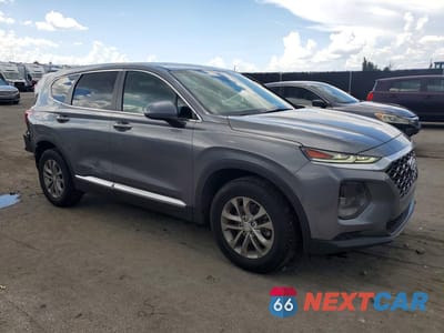 Czwarte zdjęcie samochodu z boku: 2019 HYUNDAI SANTA FE SE VIN:5NMS23AD7KH081717 - miniatura