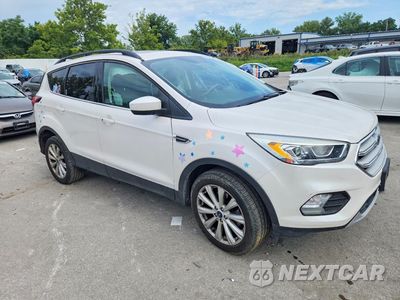 Czwarte zdjęcie samochodu z boku: 2019 FORD ESCAPE SEL VIN:1FMCU9HD0KUA48666 - miniatura