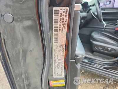 Zdjęcie 13 z 13 samochodu: 2023 JEEP GRAND CHEROKEE LIMITED VIN:1C4RJHBGXPC515643 - miniatura