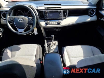 Zdjęcie 8 z 12 samochodu: 2016 TOYOTA RAV4 XLE VIN:2T3RFREV4GW441540 - miniatura