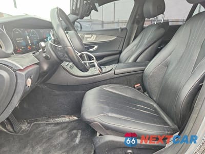 Zdjęcie 7 z 12 samochodu: 2021 MERCEDES-BENZ E 350 VIN:W1KZF8DB7MA925655 - miniatura