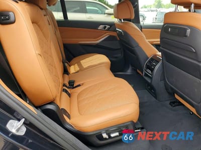 Zdjęcie 11 z 14 samochodu: 2024 BMW X7 XDRIVE40I VIN:5UX23EM00R9S12315 - miniatura