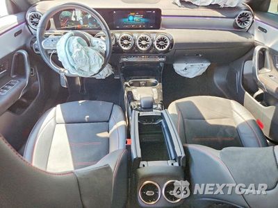 Zdjęcie 8 z 12 samochodu: 2022 MERCEDES-BENZ CLA 250 VIN:W1K5J4GB1NN292727 - miniatura