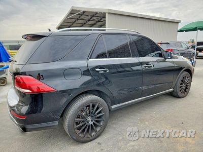 Trzecie zdjęcie samochodu z tyłu: 2016 MERCEDES-BENZ GLE 350 VIN:4JGDA5JB0GA777550 - miniatura