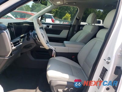 Zdjęcie 7 z 14 samochodu: 2025 HYUNDAI SANTA FE LIMITED VIN:5NMP4DGL8SH141220 - miniatura