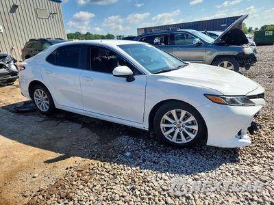 Czwarte zdjęcie samochodu z boku: 2018 TOYOTA CAMRY LE VIN:4T1B11HK4JU609227 - miniatura