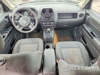 Zdjęcie 8 z 12 samochodu: 2016 JEEP PATRIOT SPORT VIN:1C4NJPBB8GD683840 - miniatura
