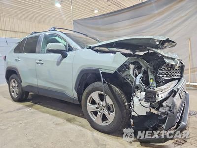 Czwarte zdjęcie samochodu z boku: 2023 TOYOTA RAV4 XLE VIN:2T3P1RFV7PW378387 - miniatura