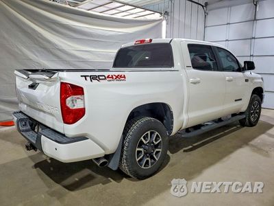 Trzecie zdjęcie samochodu z tyłu: 2015 TOYOTA TUNDRA CREWMAX LIMITED VIN:5TFHY5F10FX458341 - miniatura