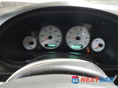 Zdjęcie 9 z 13 samochodu: 2004 DODGE GRAND CARAVAN SE VIN:1D4GP24R44B584012 - miniatura