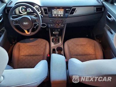 Zdjęcie 8 z 12 samochodu: 2019 KIA NIRO FE VIN:KNDCB3LC4K5265153 - miniatura