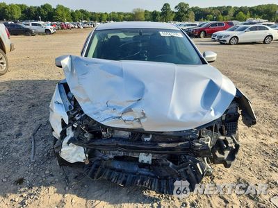 Piąte zdjęcie samochodu w środku: 2018 NISSAN SENTRA SV VIN:3N1AB7APXJL622826 - miniatura