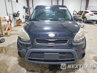 Piąte zdjęcie samochodu w środku: 2013 KIA SOUL + VIN:KNDJT2A66D7534787 - miniatura