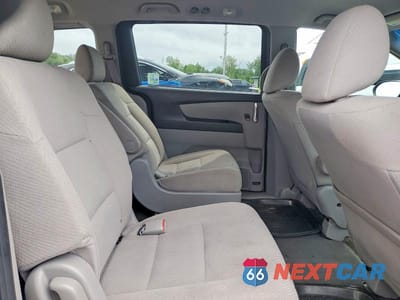 Zdjęcie 11 z 14 samochodu: 2017 HONDA ODYSSEY LX VIN:5FNRL5H21HB017369 - miniatura