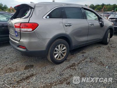 Trzecie zdjęcie samochodu z tyłu: 2018 KIA SORENTO LX VIN:5XYPGDA34JG392700 - miniatura