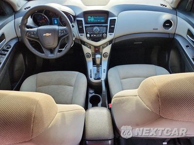 Zdjęcie 8 z 12 samochodu: 2016 CHEVROLET CRUZE LIMITED LT VIN:1G1PE5SB1G7132819 - miniatura