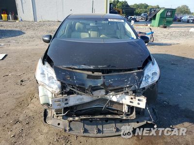 Piąte zdjęcie samochodu w środku: 2012 TOYOTA PRIUS FOUR VIN:JTDKN3DU0C1571611 - miniatura