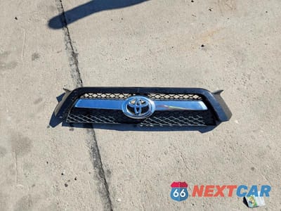 Zdjęcie 13 z 14 samochodu: 2011 TOYOTA 4RUNNER SR5 VIN:JTEBU5JR5B5035447 - miniatura