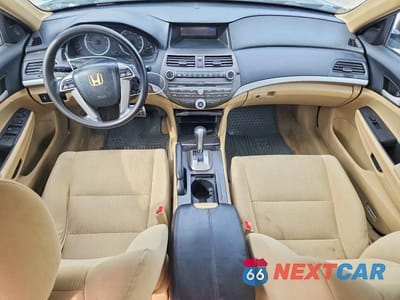 Zdjęcie 8 z 12 samochodu: 2011 HONDA ACCORD LX VIN:1HGCP2F39BA022910 - miniatura