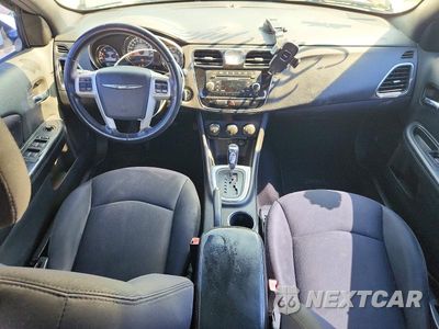 Zdjęcie 8 z 12 samochodu: 2014 CHRYSLER 200 TOURING VIN:1C3CCBBB0EN158612 - miniatura