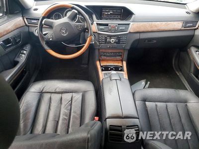 Zdjęcie 8 z 12 samochodu: 2010 MERCEDES-BENZ E 350 4MATIC VIN:WDDHF8HB9AA063265 - miniatura