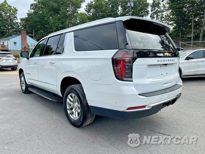 Drugie zdjęcie samochodu z przodu: 2025 CHEVROLET SUBURBAN K1500 LT VIN:1GNS6CRDXSR290820 - miniatura