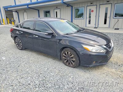 Czwarte zdjęcie samochodu z boku: 2018 NISSAN ALTIMA 2.5 SV VIN:1N4AL3AP8JC230898 - miniatura