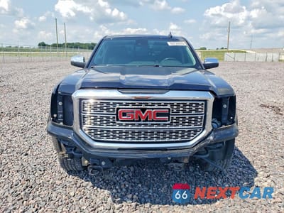 Piąte zdjęcie samochodu w środku: 2017 GMC SIERRA K1500 DENALI VIN:3GTU2PEJ7HG184916 - miniatura