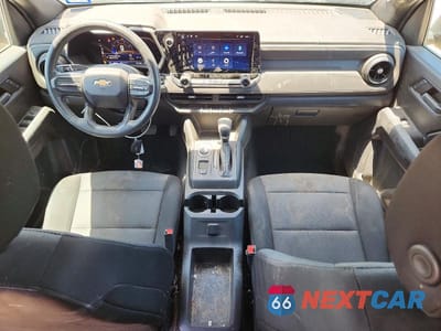 Zdjęcie 8 z 12 samochodu: 2023 CHEVROLET COLORADO VIN:1GCGTBEC6P1208618 - miniatura