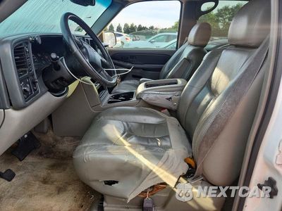 Zdjęcie 7 z 12 samochodu: 2003 CHEVROLET TAHOE K1500 VIN:1GNEK13Z03R133994 - miniatura