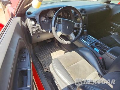 Zdjęcie 8 z 12 samochodu: 2009 DODGE CHALLENGER SRT-8 VIN:2B3LJ74W29H579472 - miniatura