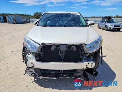 Piąte zdjęcie samochodu w środku: 2014 TOYOTA HIGHLANDER LIMITED PLATINUM VIN:5TDDKRFH2ES027881 - miniatura