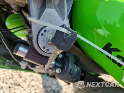 Zdjęcie 8 z 9 samochodu: 2008 KAWASAKI ZX600 P VIN:JKAZX4P128A035972 - miniatura