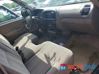 Zdjęcie 8 z 12 samochodu: 2003 TOYOTA TUNDRA BASE VIN:5TBJN32103S374082 - miniatura