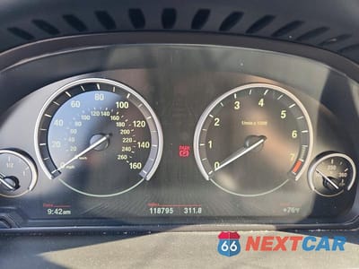 Zdjęcie 9 z 12 samochodu: 2014 BMW 535 XI VIN:WBA5B3C57ED534361 - miniatura