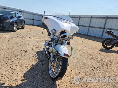 Drugie zdjęcie samochodu z przodu: 2010 HARLEY-DAVIDSON FLHTCU VIN:1HD1FC414AB667780 - miniatura