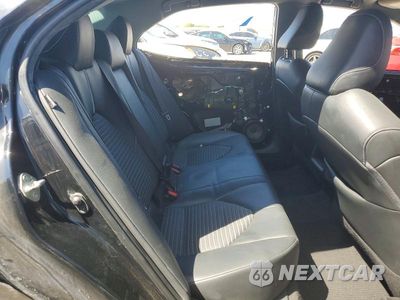 Zdjęcie 10 z 13 samochodu: 2018 TOYOTA CAMRY SE VIN:4T1B11HK2JU072440 - miniatura