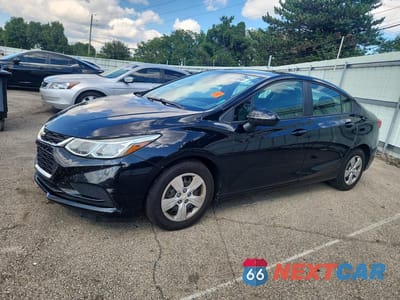2018 CHEVROLET CRUZE LS 1G1BC5SM9J7204309 - główne zdjęcie licytacji z USA - miniatura