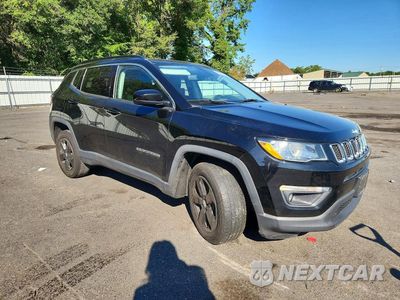Czwarte zdjęcie samochodu z boku: 2018 JEEP COMPASS LATITUDE VIN:3C4NJDBB9JT492573 - miniatura
