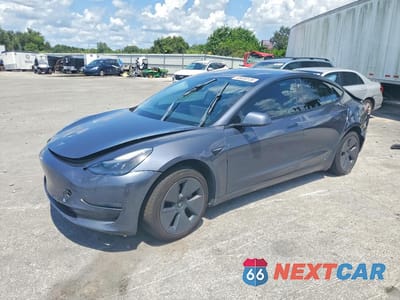 2022 TESLA MODEL 3 5YJ3E1EA4NF191243 - główne zdjęcie licytacji z USA - miniatura