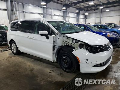 Czwarte zdjęcie samochodu z boku: 2018 CHRYSLER PACIFICA LX VIN:2C4RC1CG1JR169187 - miniatura