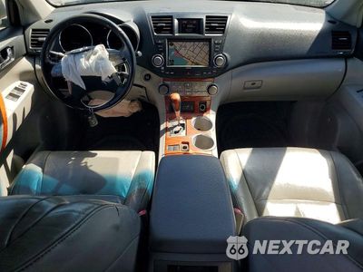 Zdjęcie 8 z 13 samochodu: 2008 TOYOTA HIGHLANDER LIMITED VIN:JTEDS42A282042903 - miniatura